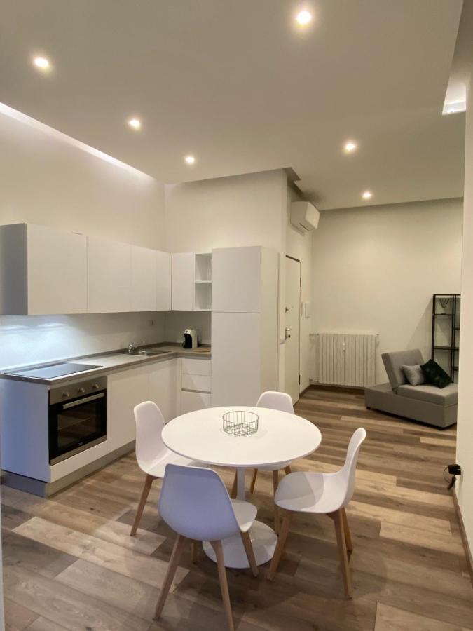 Suite Boutique Moscova Мілан Екстер'єр фото