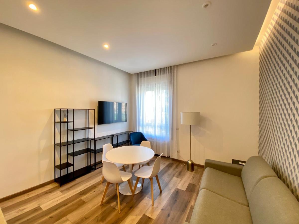 Suite Boutique Moscova Мілан Екстер'єр фото