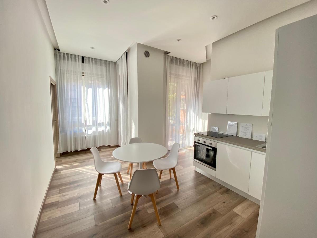 Suite Boutique Moscova Мілан Екстер'єр фото